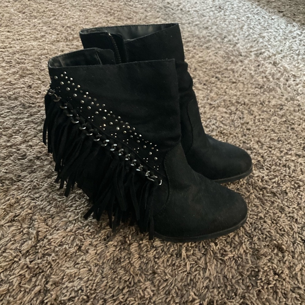 Not rated booties- new condition